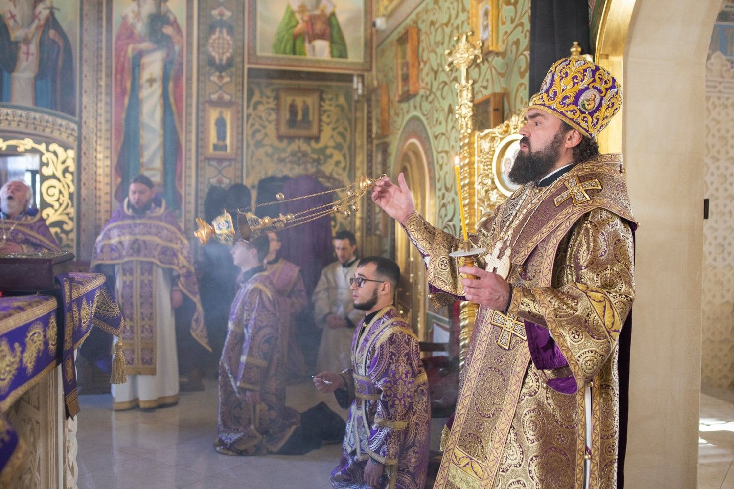 Архиепископ Феофилакт совершил Божественную литургию в соборе Рождества Богородицы города Баку