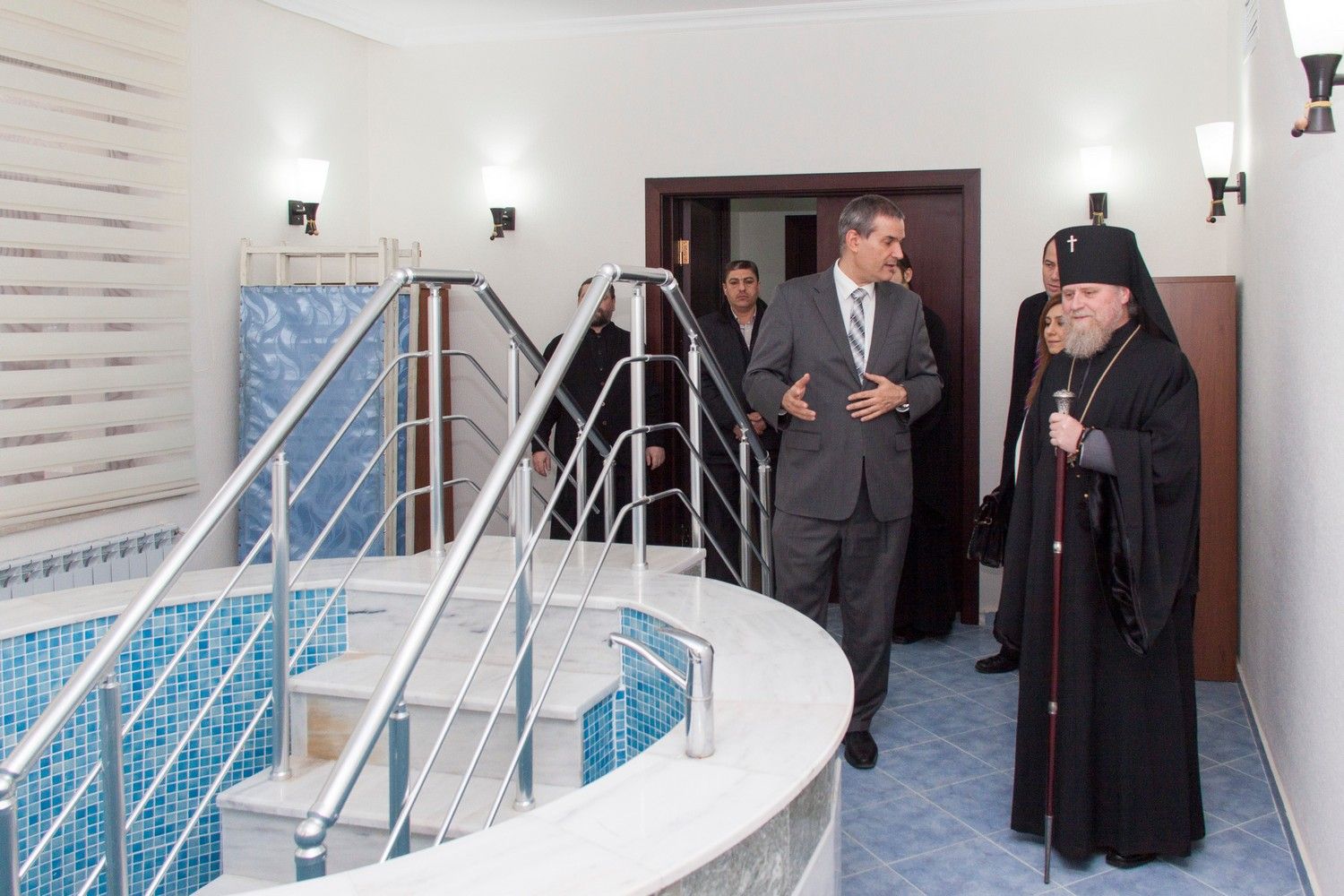 Высокопреосвященный архиепископ Александр принял в Бакинском Епархиальном Управлении посла Израиля г-на Рафи Арпаза.