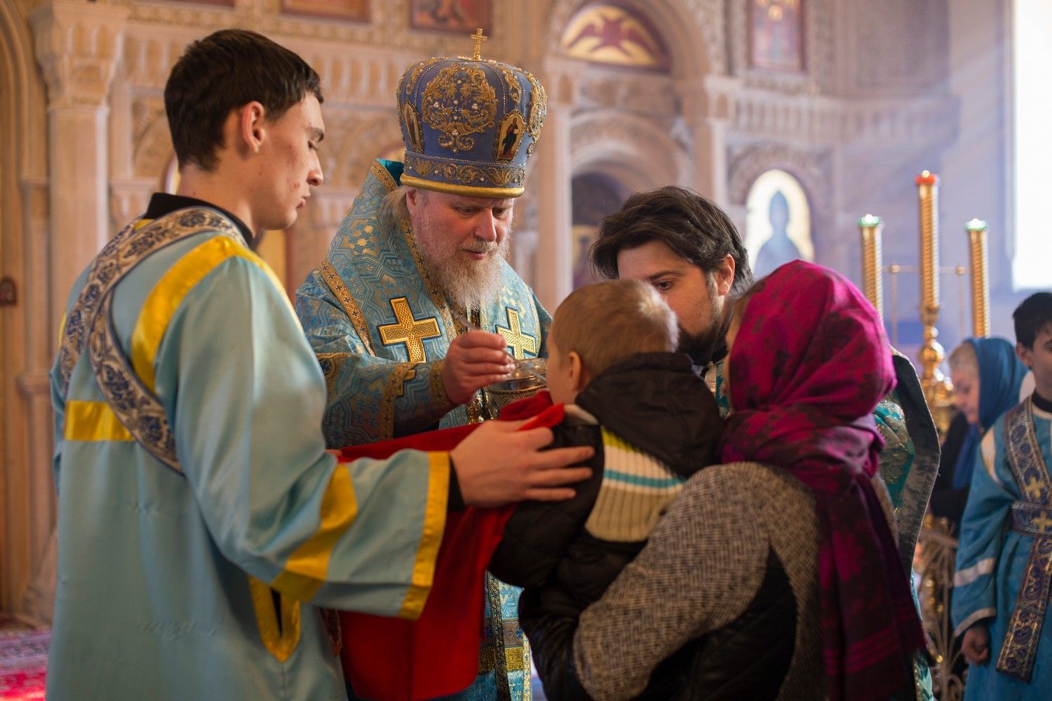 День празднования Каспийской иконы Божией Матери и возрождения Бакинской епархии.