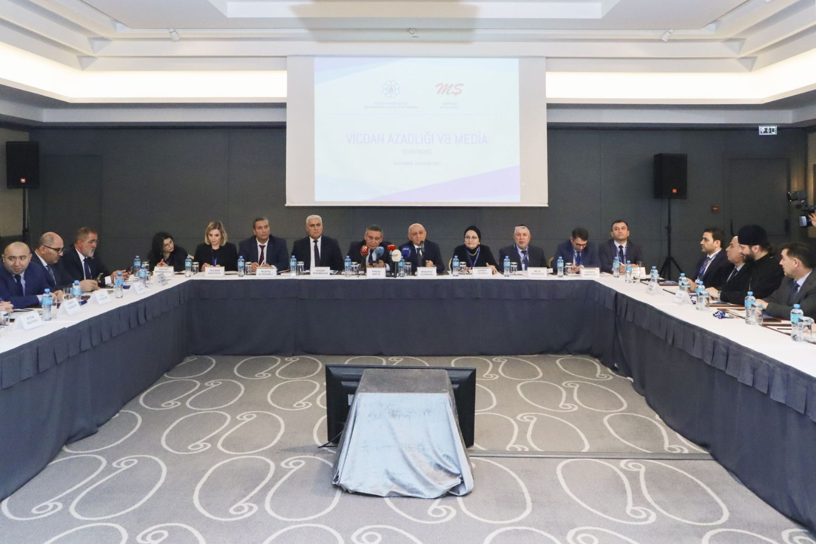 В Баку прошла конференция "Свобода совести и медиа"