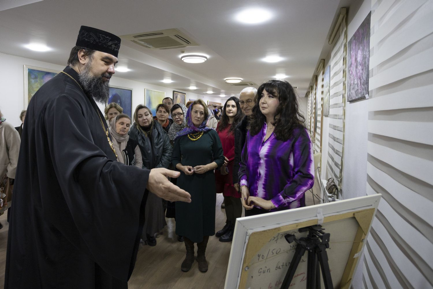 В религиозно-культурном центре Бакинской епархии состоялась выставка работ молодой художницы