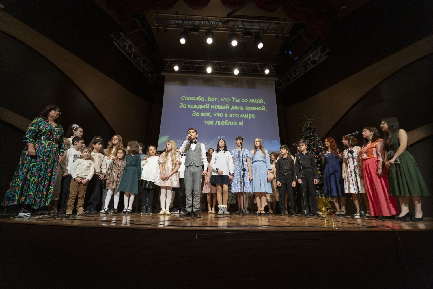 В Международном Центре Мугама состоялась епархиальная Рождественская елка