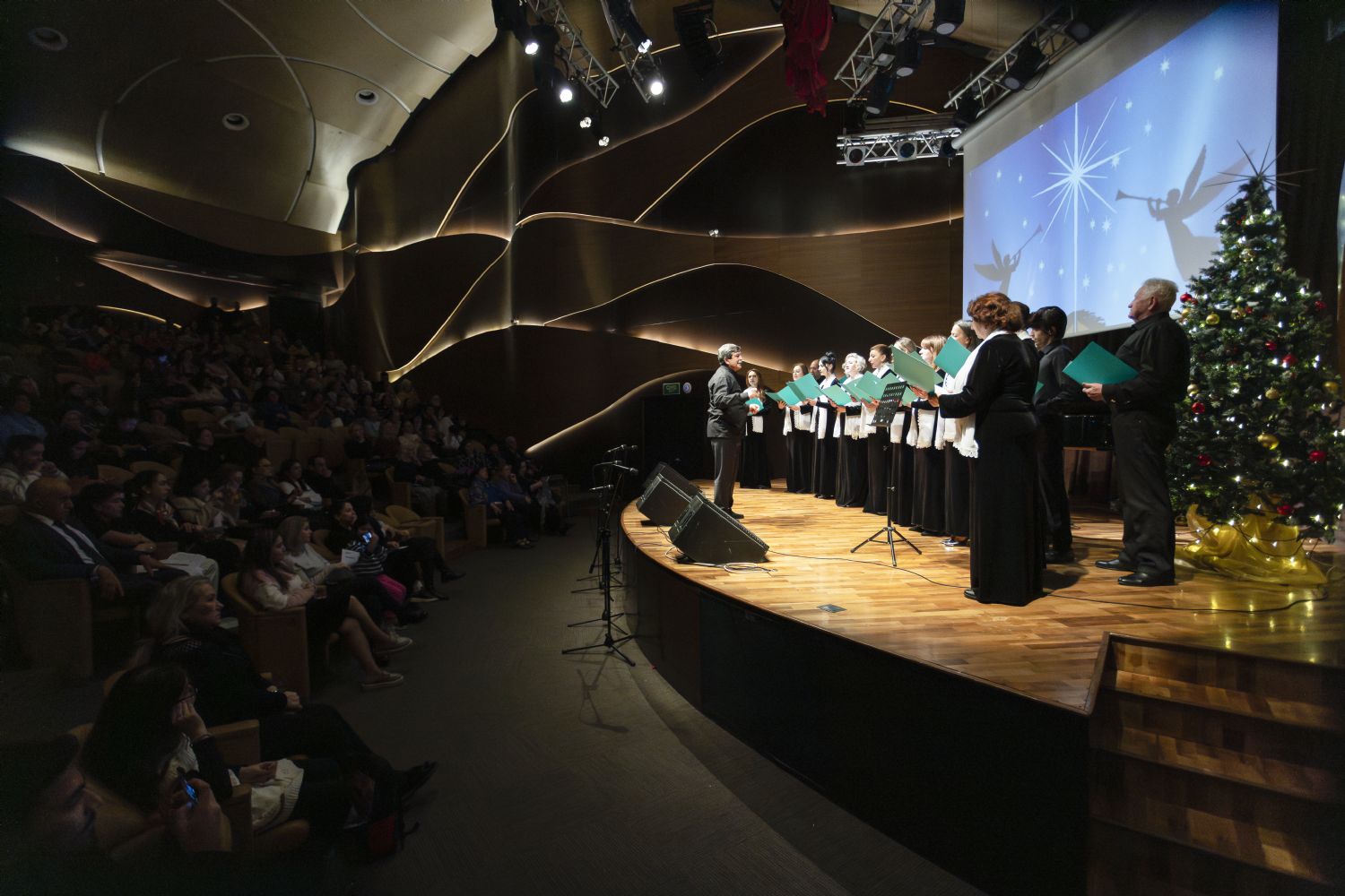 В Бакинском международном центре мугама состоялся Рождественский концерт