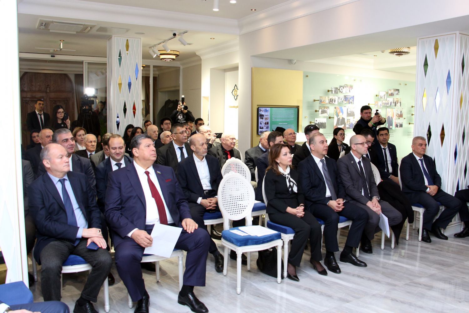 В Баку почтили память жертв Холокоста