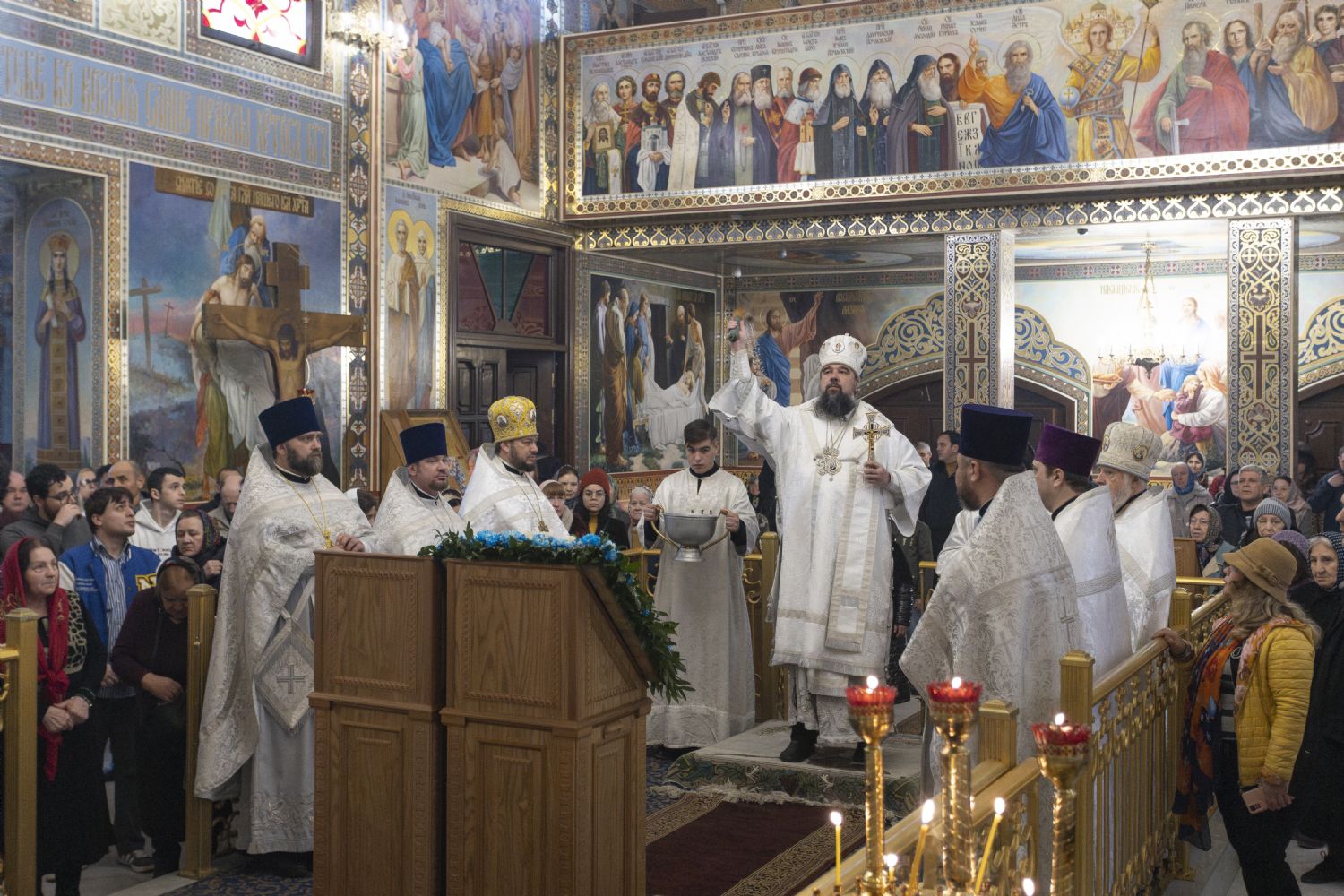 Епископ Алексий совершил Чин великого освящения собора Рождества Богородицы г. Баку