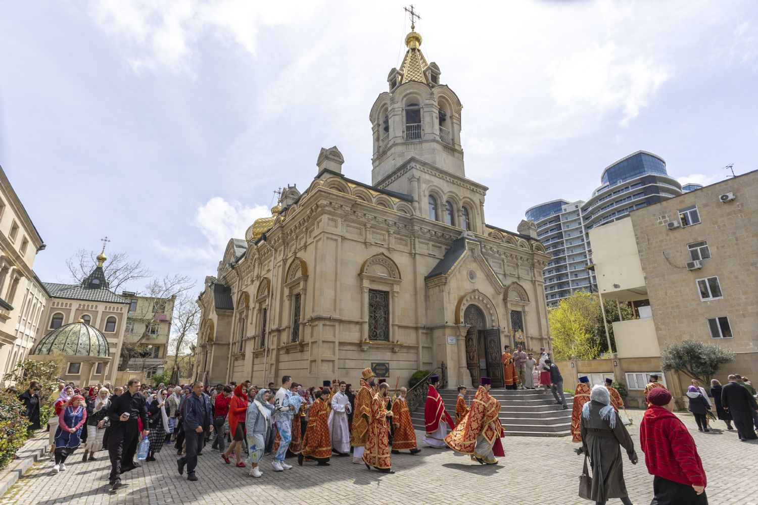 Торжества по случаю храмового престольного праздника прошли в Бакинском кафедральном соборе