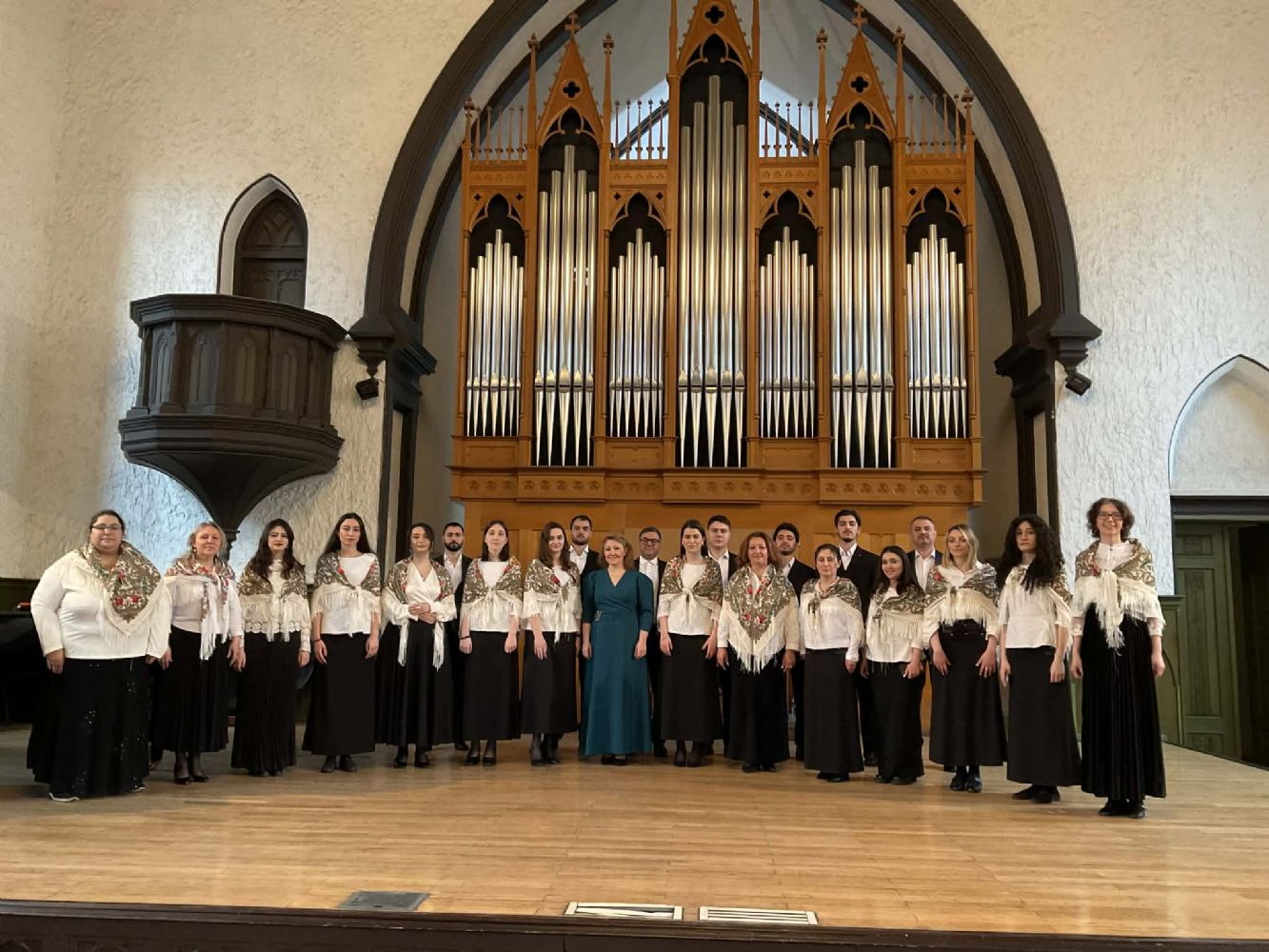 Хор храма Архангела Михаила принял участие в международном хоровом конкурсе