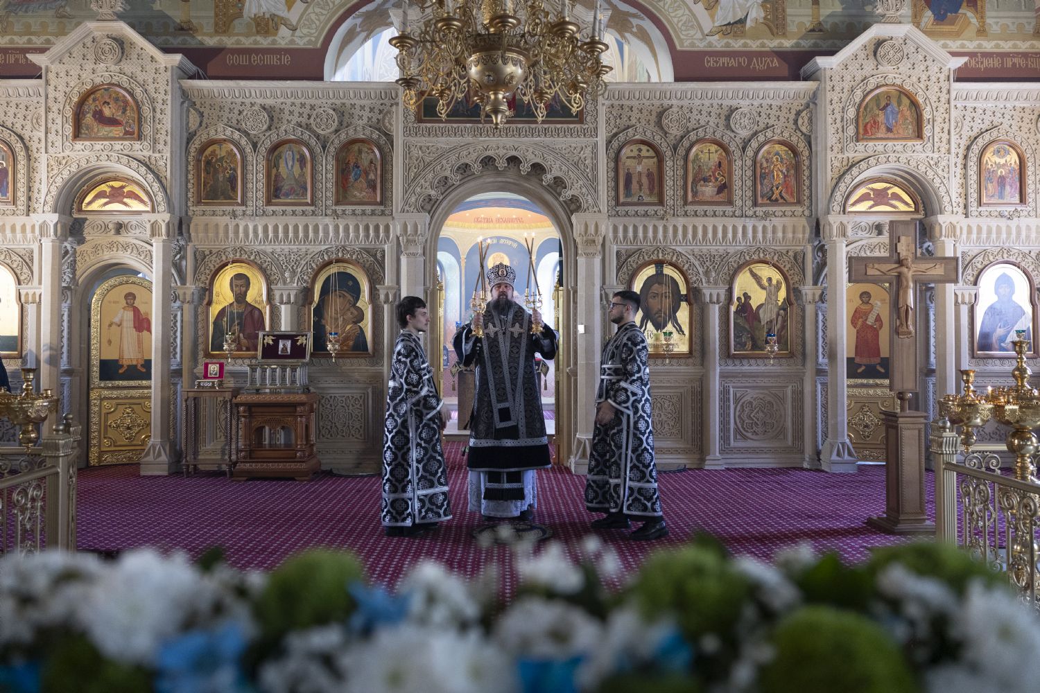 В Великую Среду епископ Алексий совершил Литургию Преждеосвященных Даров в кафедральном соборе