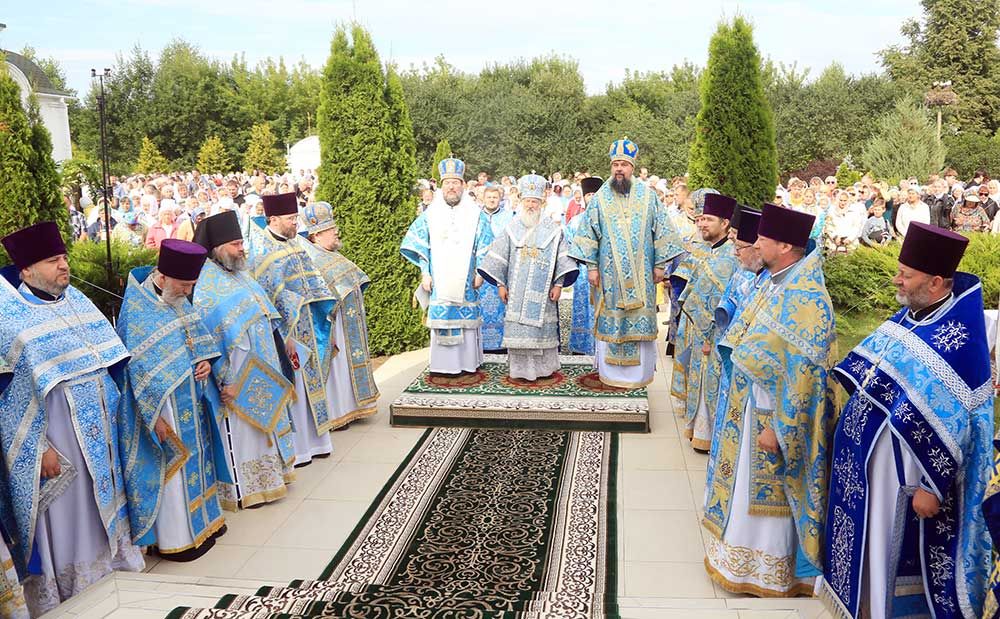 Епископ Алексий принял участие в торжествах по случаю 385-летия со дня основания Барколабовского монастыря